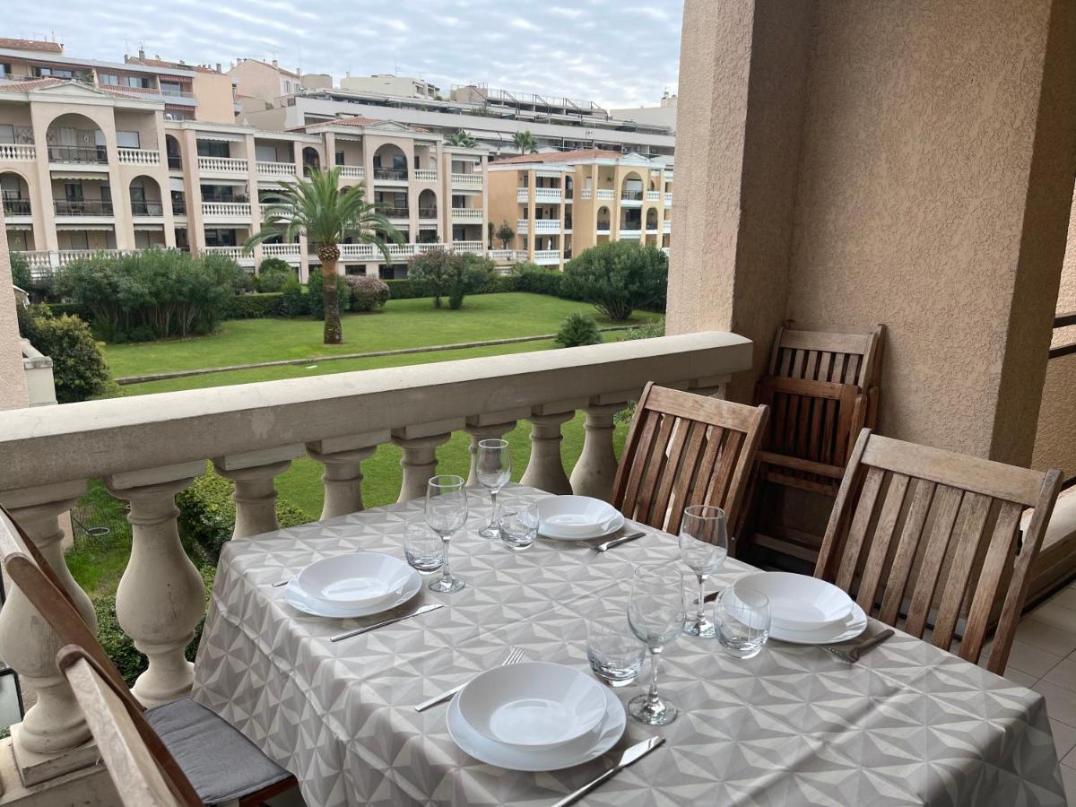 Domaine D'Ahmosis, Modern 2 Bedrooms Refurbished Apartment, F3 Moderne Fraichement Renove ル·カネ エクステリア 写真