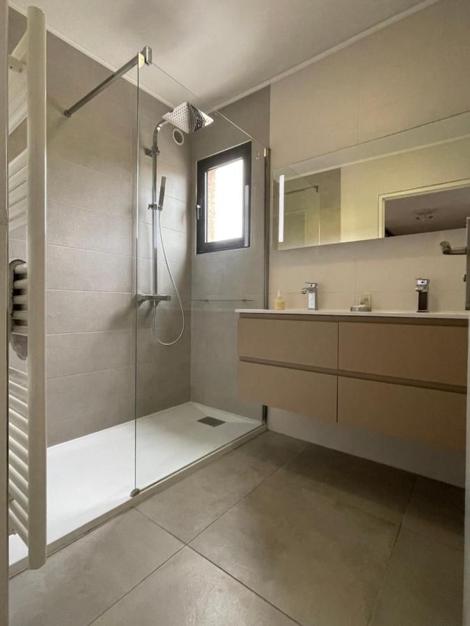 Domaine D'Ahmosis, Modern 2 Bedrooms Refurbished Apartment, F3 Moderne Fraichement Renove ル·カネ エクステリア 写真
