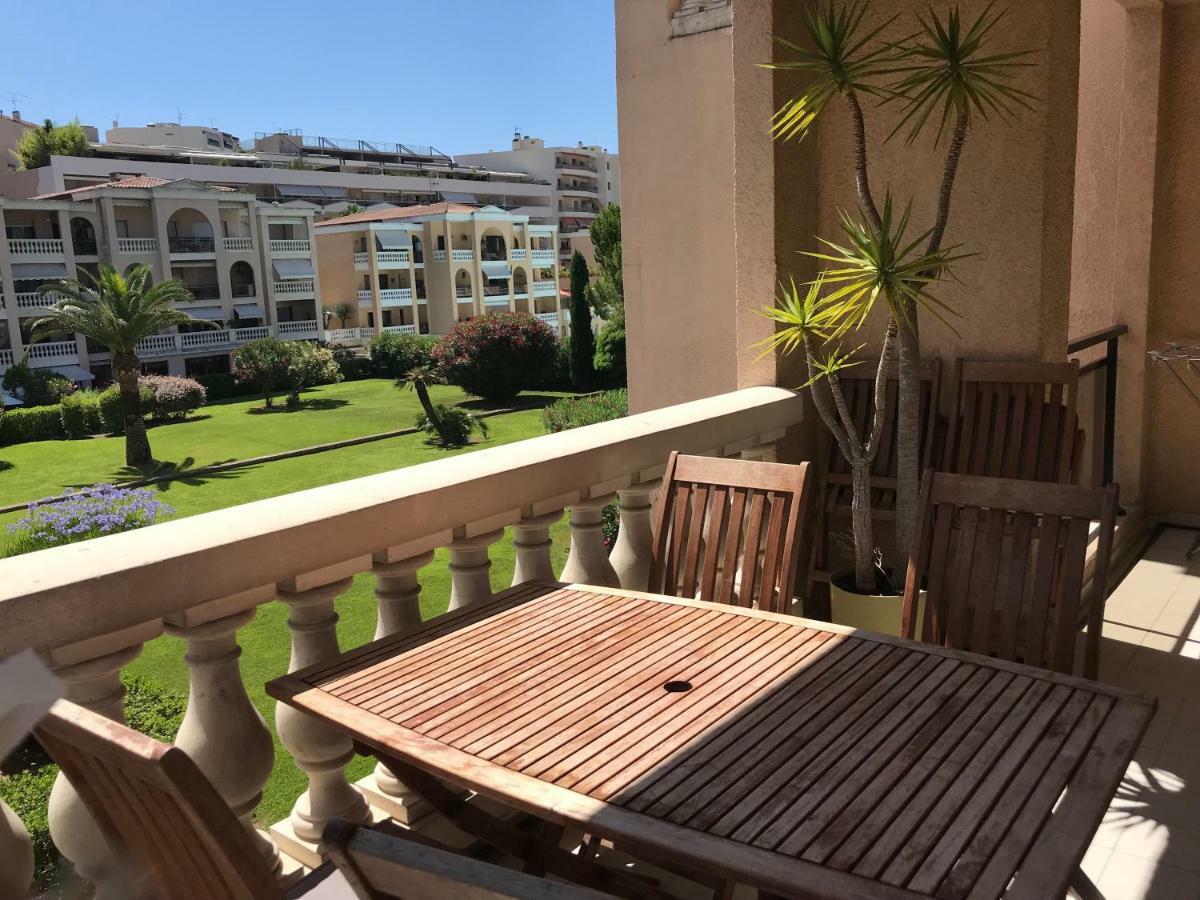 Domaine D'Ahmosis, Modern 2 Bedrooms Refurbished Apartment, F3 Moderne Fraichement Renove ル·カネ エクステリア 写真